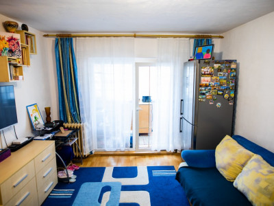 Apartament semidecomandat, etaj 1, Brazda lui Novac,  partial mobilat 