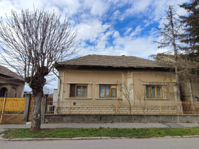 De vânzare Casă 3 camere Carei - Nicolae Iorga Nr. 7 - Comision 0% cumpărător