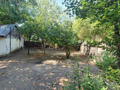 De vanzare - Teren 450mp - Apusului