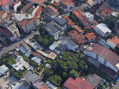  3 locuri de parcare Klauss in zona mosilor/Foisor