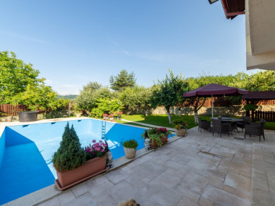 Casă exclusivistă cu vedere panoramică, piscină și grădină - Dealul Capela