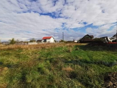 Teren intravilan in comuna Bradu