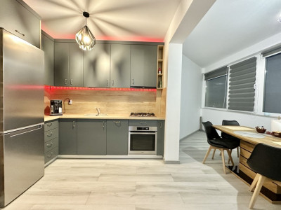 Comision 0. Vanzare 2 camere sens BMW, turnuri, Floresti