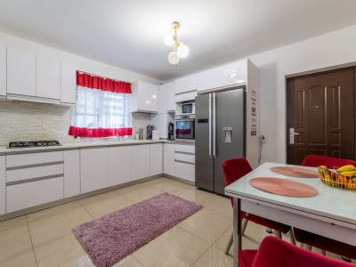 Comision 0% - Casa luminoasa 4 camere Bascov 