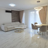 De Închiriat Apartament 3 camere M 16 thumb 1
