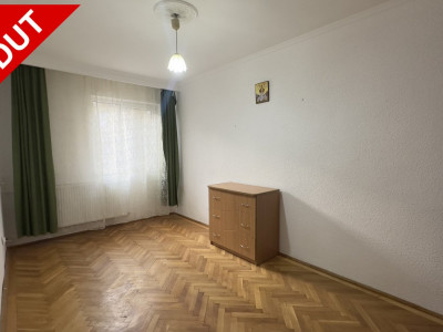 0% Comision Apartament 3 camere etaj 1-Pitesti -Craiovei - Liceu A.Odobescu!