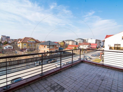 Apartament 3 camere Goldis Rezidence cu Garaj subteran