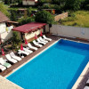 Pensiune Buftea,  12 camere, bucatarie proprie, piscina exterioara  thumb 10