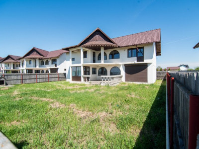 Casa spațioasă de vanzare - 225 mp utili, strada Scoarței, Bradu/zona Primăriei