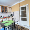 De Vânzare apartament în casă, Central  thumb 14