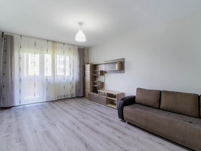 Nu te gandi apartament 2 camere decomandat centrala proprie etaj intermediar