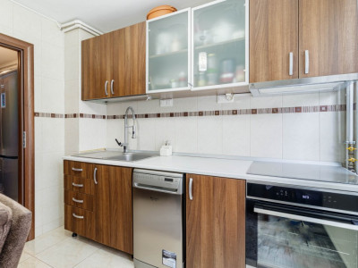 Nu pierde apartament 3 camere centrala proprie boxa etaj intermediar