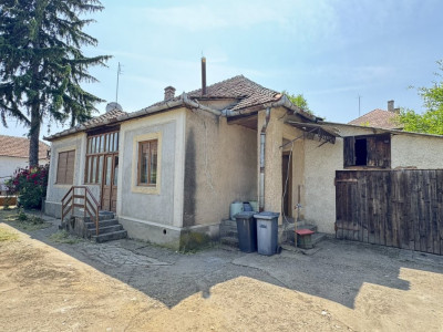 Casă 3 camere, Teren 1079 mp Berveni SM - Comision 0% cumpărător