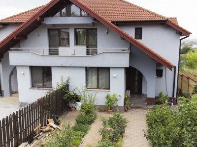 Casă duplex multifuncțională -Hanul Doctorului -lângă Școala Româno Britanică