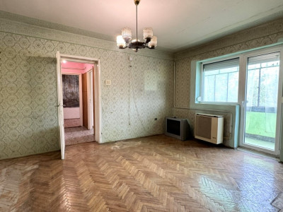 Apartament 3 camere Etaj III Republicii - Carei - Comision 0% cumpărător