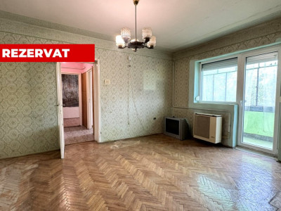 Apartament 3 camere Etaj III Republicii - Carei - Comision 0% cumpărător