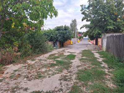 Teren intravilan 1400 mp – Aleea Rozelor Trivale – Câmpului