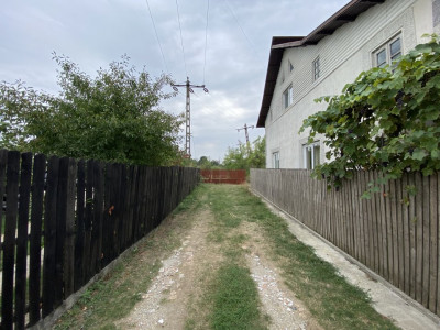 Teren intravilan 1.765 mp in Poiana Lacului, AG