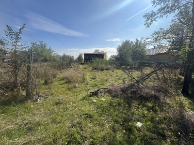 Teren 5216 mp la drum principal com. Ratesti 