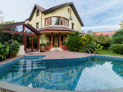 Vilă individuală cu piscină,  garaj dublu • teren 766 mp • Popești-Leordeni