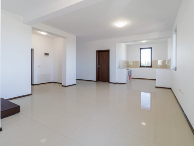 Apartament cu vedere catre lac 