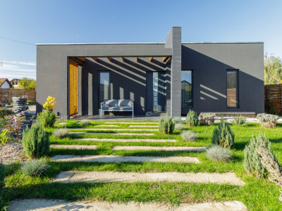 Casă superbă pe parter cu piscină, foișor și 1.000 mp teren – Dascălu!