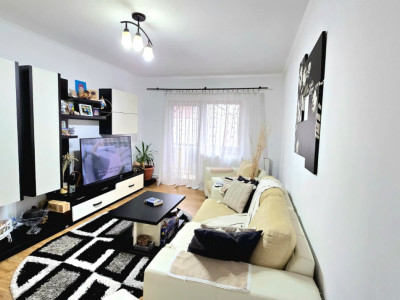 Apartament cu 4 camere – Micro 17, Str. Păuleștiului, Satu Mare