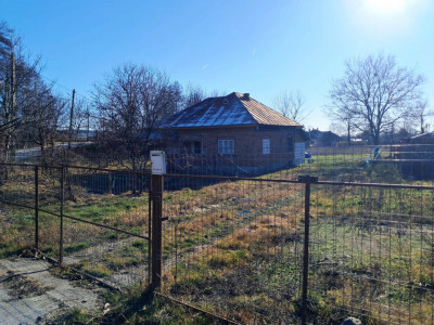 Casă și teren de vânzare Polovragi