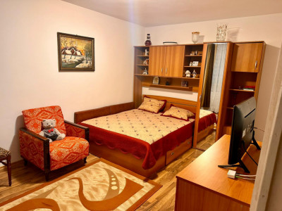 Garsonieră de închiriat – confort 1, zonă excelentă, Târgu Jiu