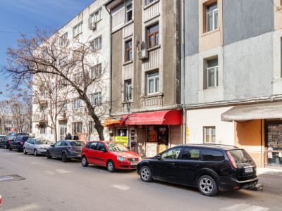 Spațiu comercial cu chiriaș, Eroii Revolutiei