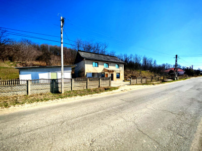 Spațiu comercia cu teren Dârmănești, Argeș-ideală pentru locuința sau afacere 