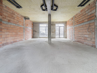 Spatiu Comercial Semifinisat | Bloc nou | Hercesa Vivenda