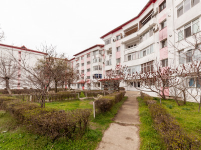 Apartament Topoloveni - 3 camere, decomandat, parter 