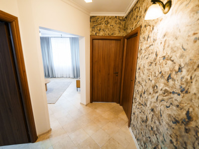 Apartament de închiriat 2 camere central 