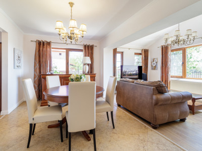 Casa cu suflet si gradina spectaculoasa