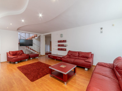 Apartament pe 2 nivele -  6 camere Gavana 3 + 309 mp curte proprie