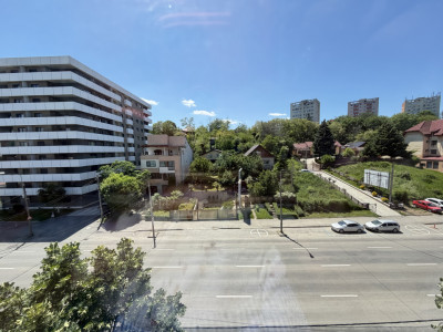 Apartament 2 camere semidecomandat/nemobilat - zona Gara Sud