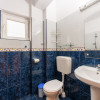 Dedeman-Big  3 camere parter inalt- bloc 2008 & parcare curte privata thumb 9