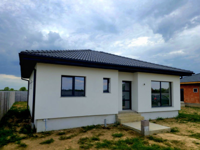 De Vânzare Casă Nouă Lazuri, Satu Mare