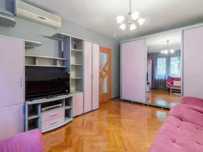 2 camere etaj 2 din 10 metrou gorjului