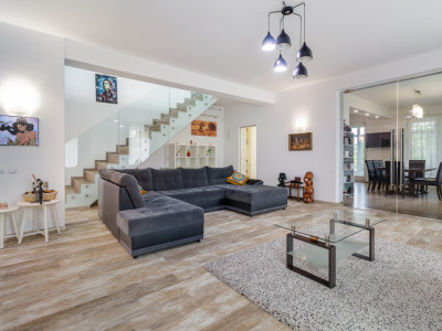 Casa in stil mediteranean cu teren generos