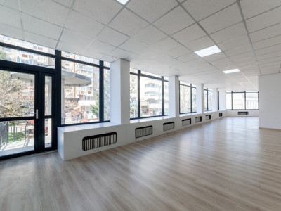 COMISION 0% INCHIRIERE Spatiu Comercial Ultracentral-Pitesti 