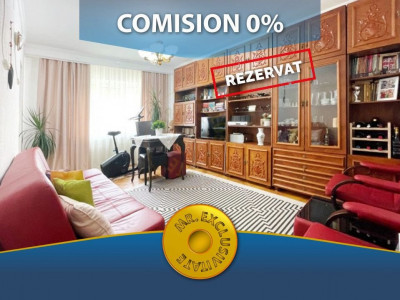 Apartament 3 camere etaj intermediar zona Fratii Golesti